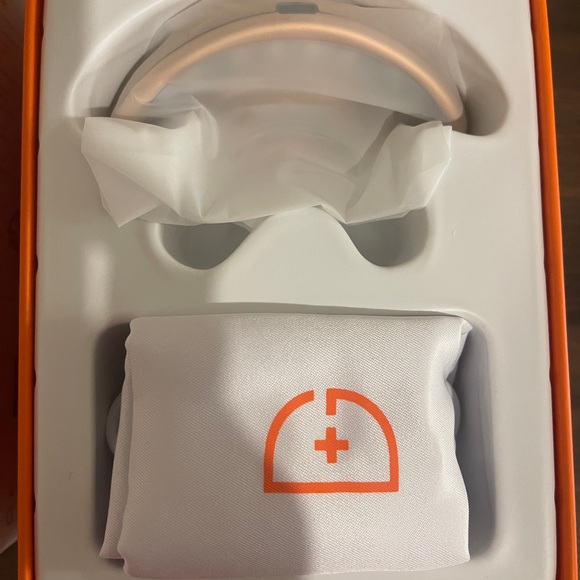 LipWare Pro LED Device - Orange - Picture 2 of 6